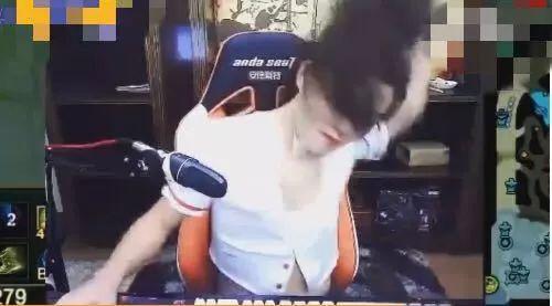 糟糕，我被男团宠溺了,从糟糕开始，与男团共度甜蜜时光